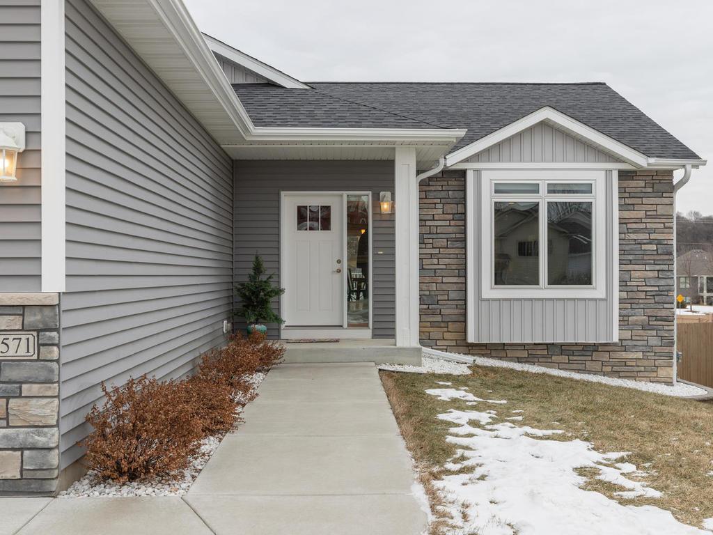 2571 Flagstone Lane Northwest Rochester, MN 55901 - Photo 2 of 40