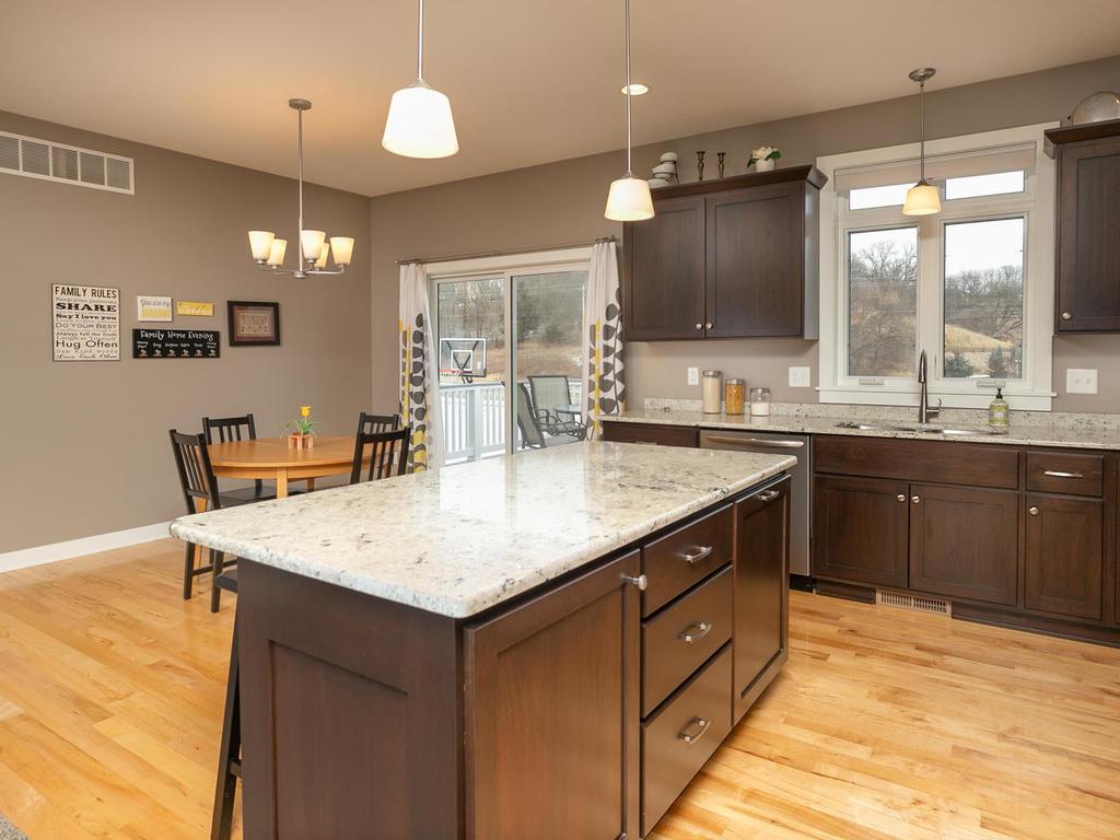 2571 Flagstone Lane Northwest Rochester, MN 55901 - Photo 12 of 40
