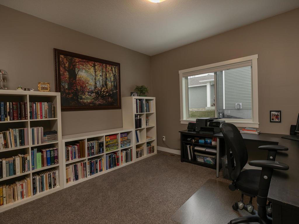 2571 Flagstone Lane Northwest Rochester, MN 55901 - Photo 18 of 40