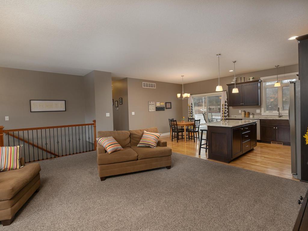 2571 Flagstone Lane Northwest Rochester, MN 55901 - Photo 7 of 40