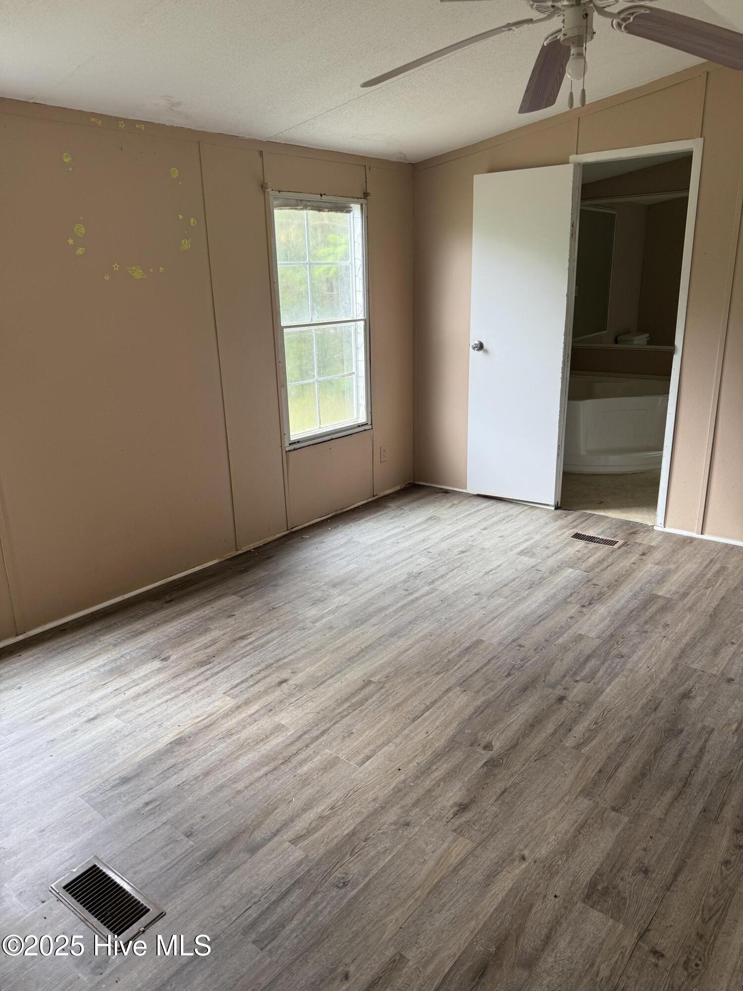 202 Stephen Willis Rd Road Smyrna, NC 28579 - Photo 11 of 20 IMG_0807