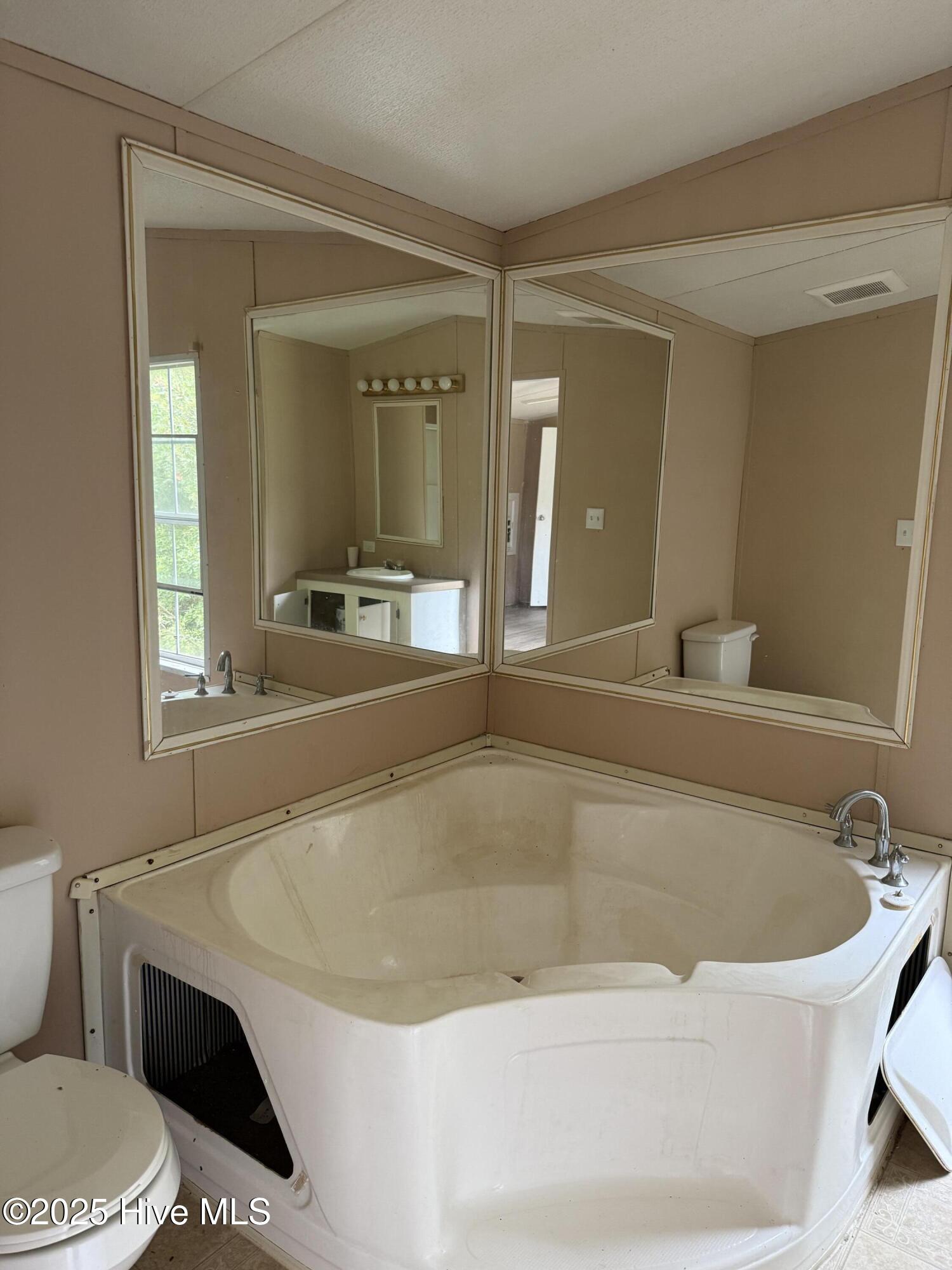 202 Stephen Willis Rd Road Smyrna, NC 28579 - Photo 14 of 20 IMG_0809