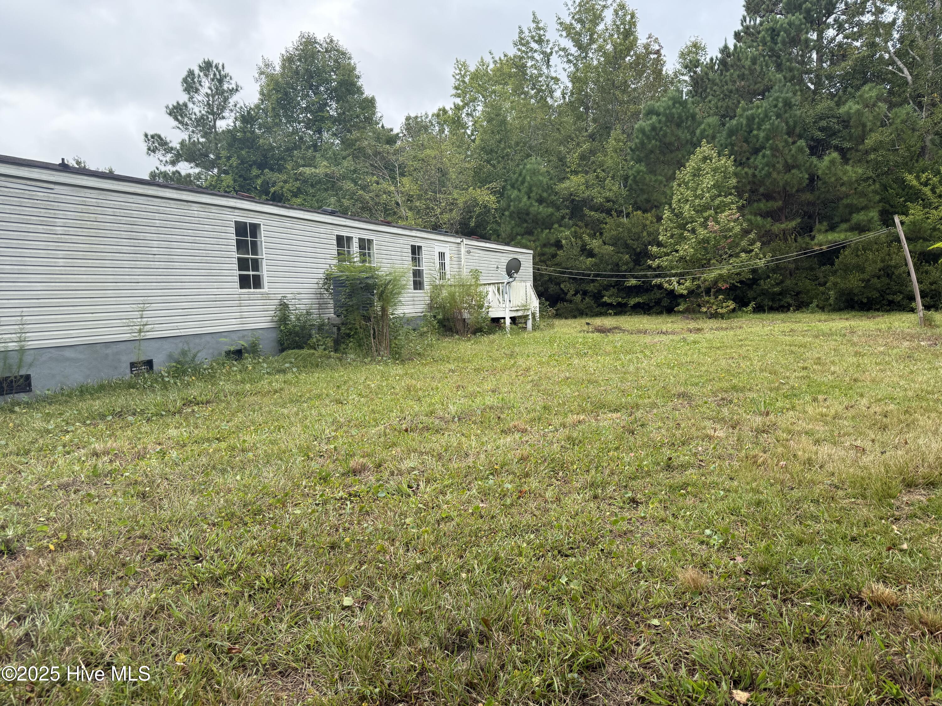 202 Stephen Willis Rd Road Smyrna, NC 28579 - Photo 4 of 20 IMG_0821