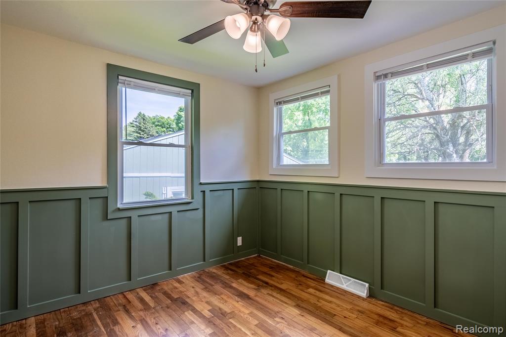 7770 Austere Road Waterford, MI 48329 - Photo 19 of 27 Gallery Image 19