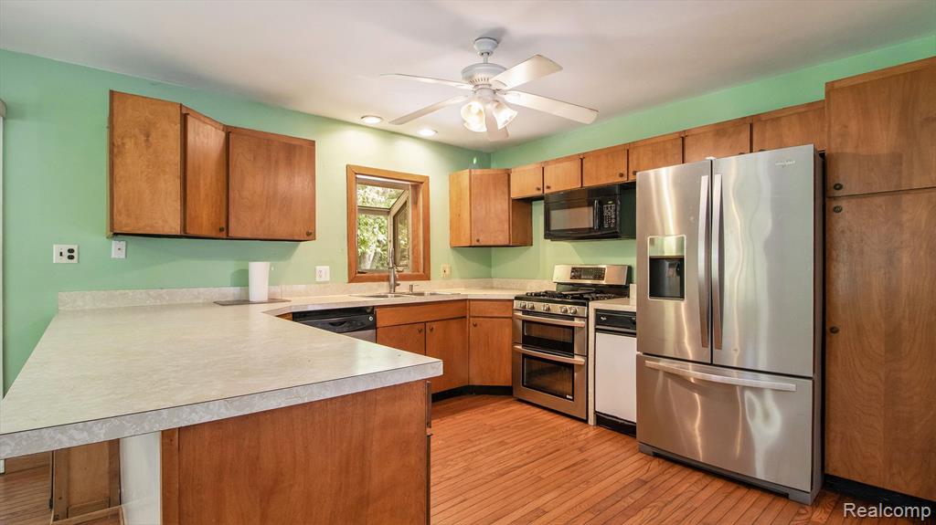 19611 Clark Road Belleville, MI 48111 - Photo 11 of 40