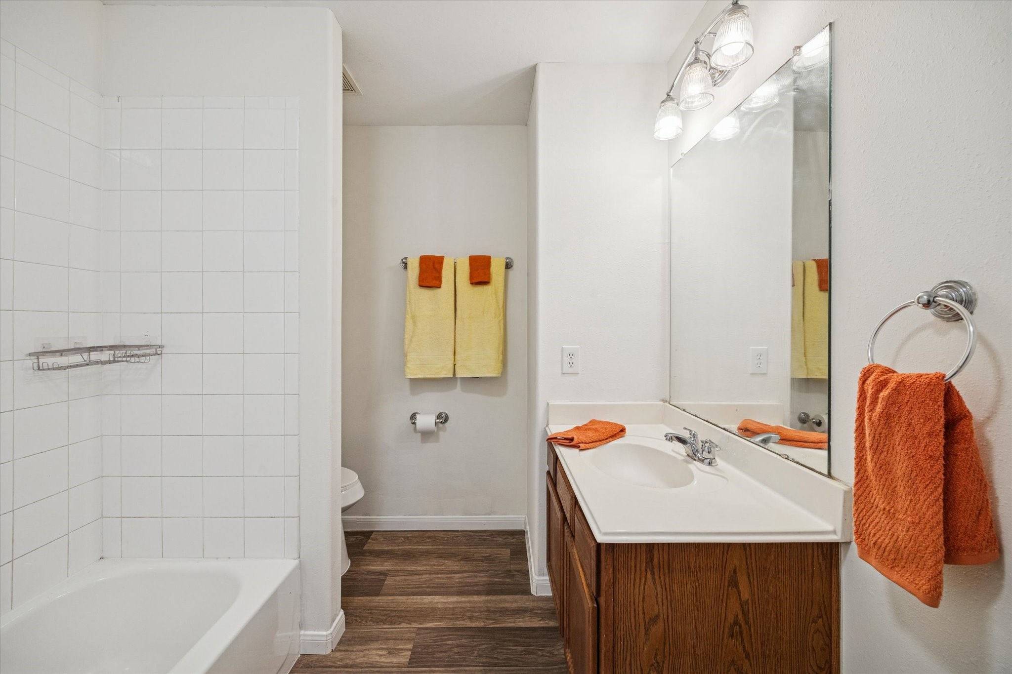 14102 Kinsbourne Lane Houston, TX 77014 - Photo 9 of 13 The second full bath is off the game room and services the two upstairs bedrooms. It has a shower/tub combo and new vinyl flooring.