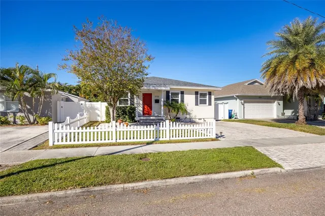 $699,000 | 3110 15th Street North, St. Petersburg, FL 33704