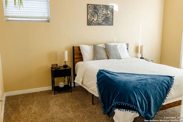 $2,300 | 939 South Frio Street, Unit 4322, San Antonio, TX 78207