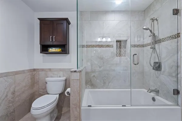 $475,000 | 12407 West 102nd Street, Lenexa, KS 66215