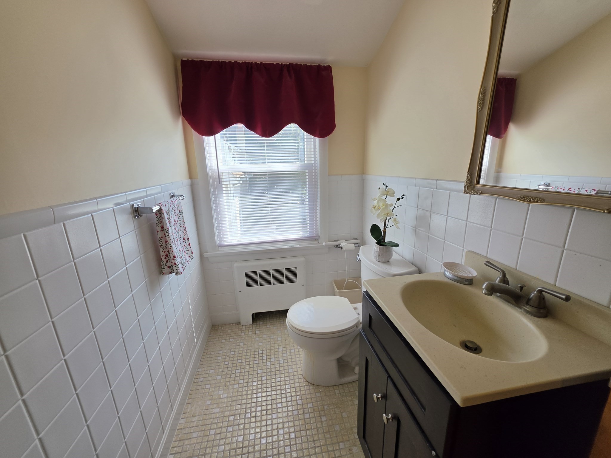 4 Edgemere Road Lynn, MA 01904 - Photo 14 of 23 Gallery Image 14