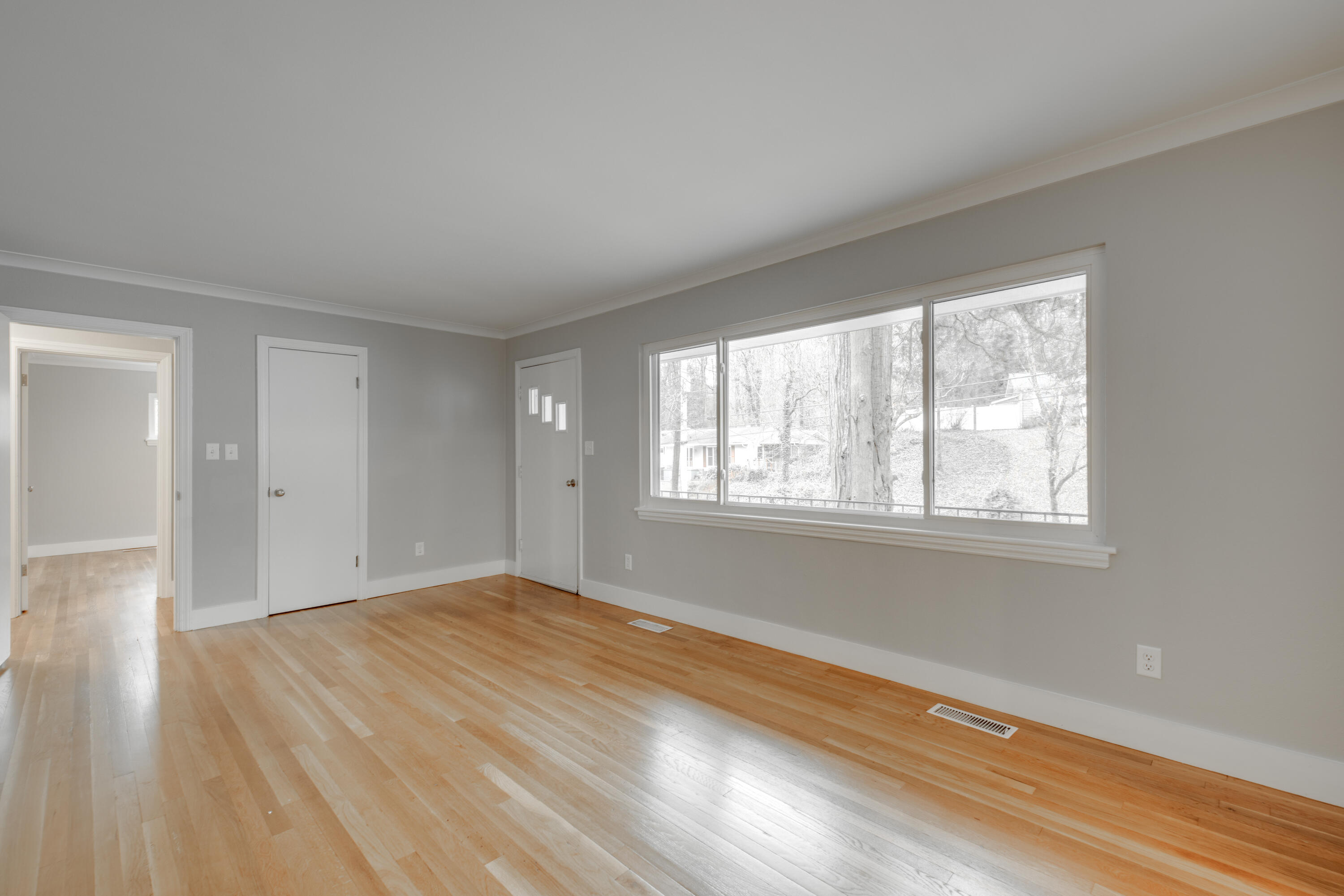 1113 Fernway Road Chattanooga, TN 37405 - Photo 6 of 33 DSC_8075