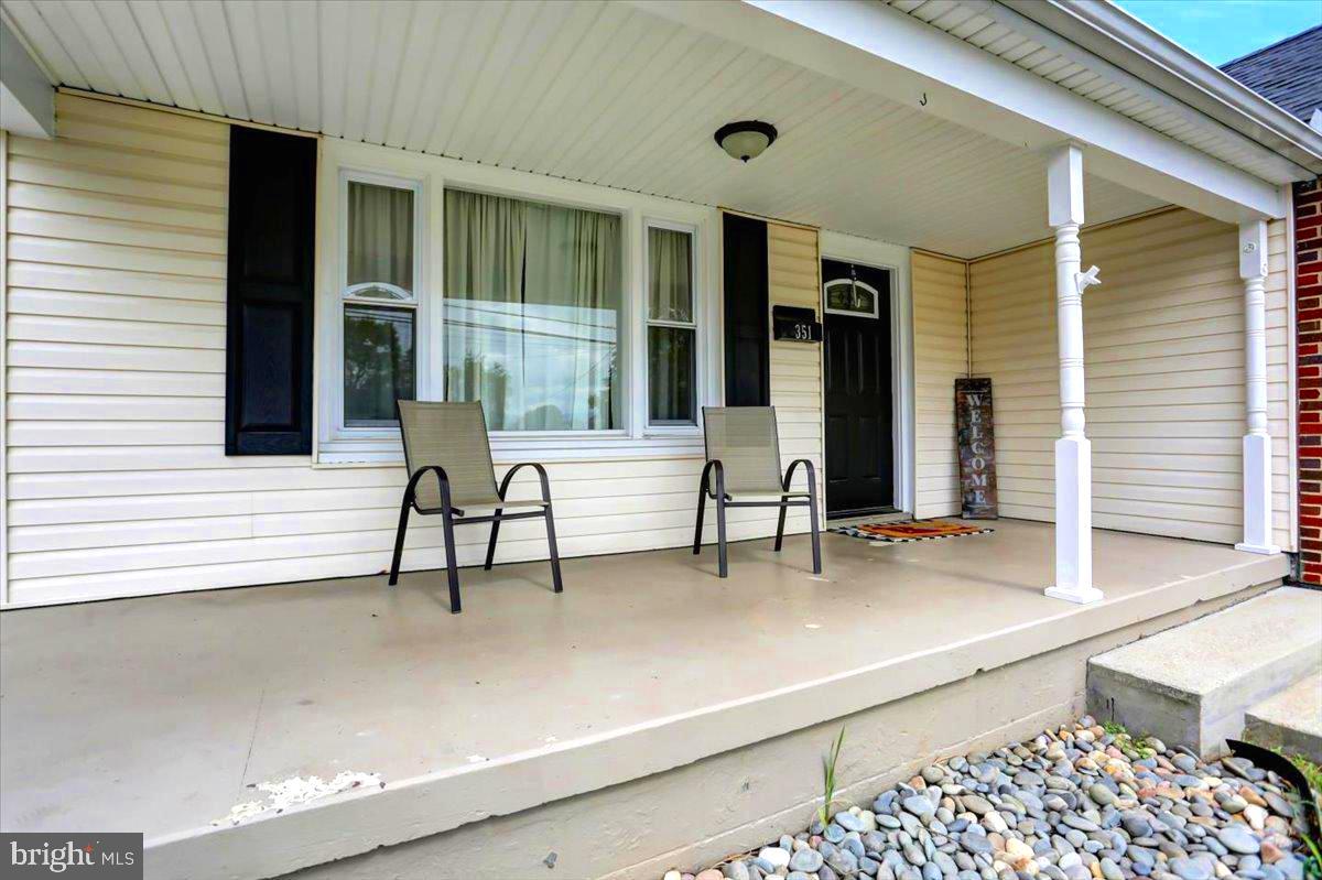 351 Devonshire Road Hagerstown, MD 21740 - Photo 6 of 45 Gallery Image 6