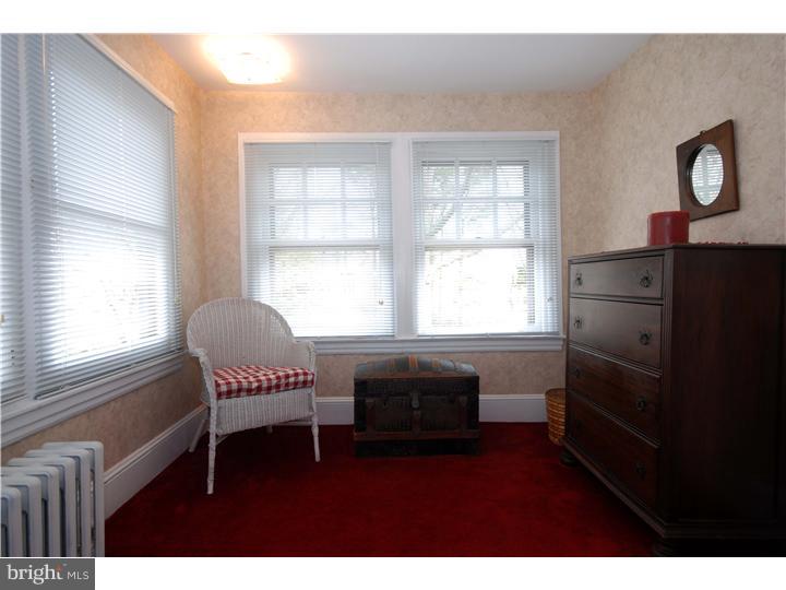 527 Riverview Road Swarthmore, PA 19081 - Photo 16 of 25 Bedroom 3