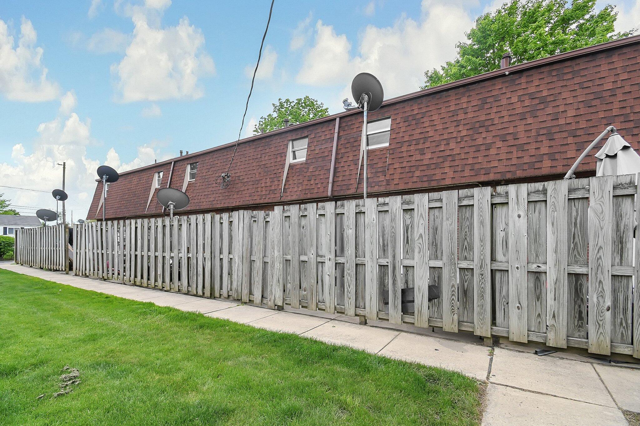 5690 Beechcroft Road, Unit 5690B Columbus, OH 43229 - Photo 28 of 29 34-web-or-mls-5690-beechcroft-rd-b
