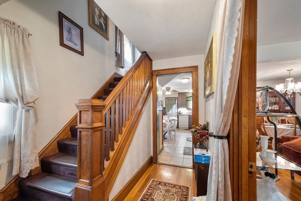 135 Wilber Street Springfield, MA 01104 - Photo 11 of 37
