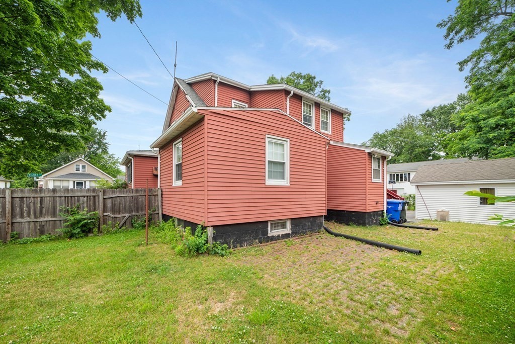 135 Wilber Street Springfield, MA 01104 - Photo 36 of 37