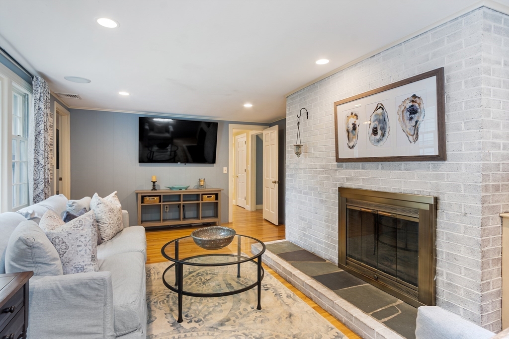 4 Joseph Reed Lane Acton, MA 01720 - Photo 14 of 39 Gallery Image 14