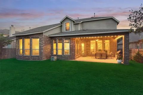 $650,000 | 319 Kinderwood Trail, Montgomery, TX 77316