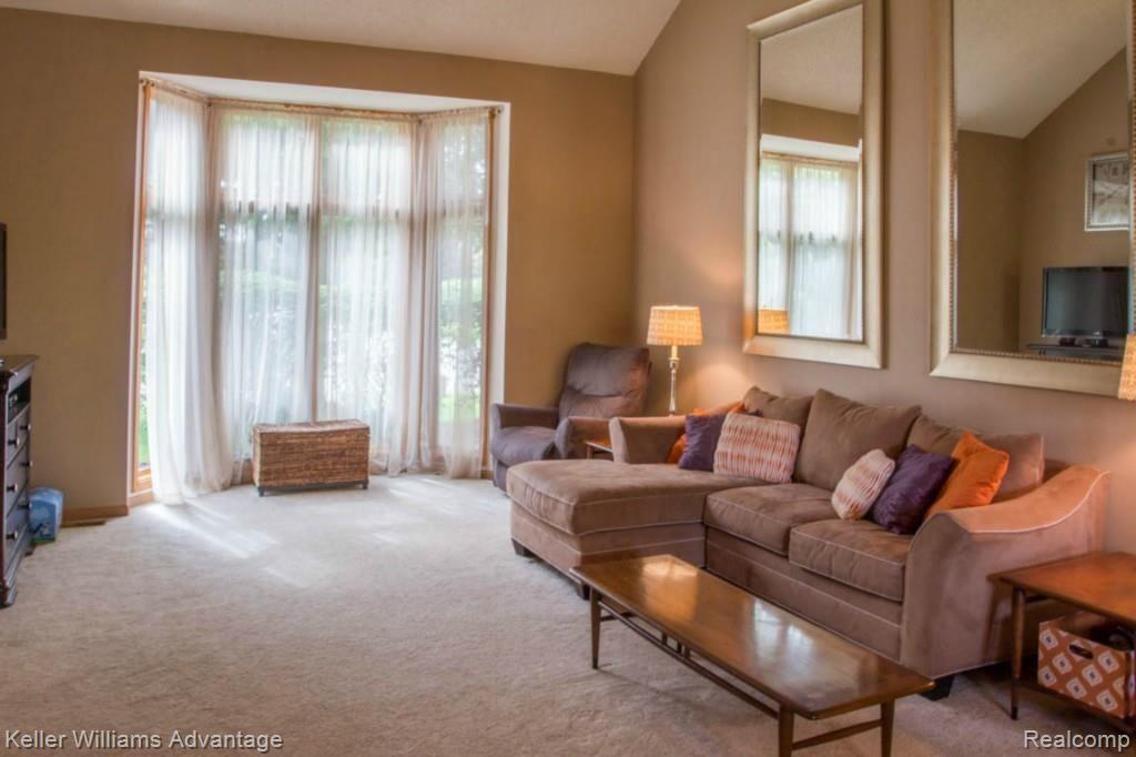 31118 Country Ridge Circle Farmington Hills, MI 48331 - Photo 9 of 41