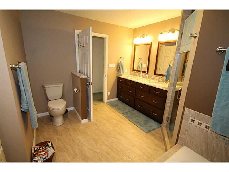 893 Rocky Ford Road Columbus, IN 47203 - Photo 12 of 24 Gallery Image 12