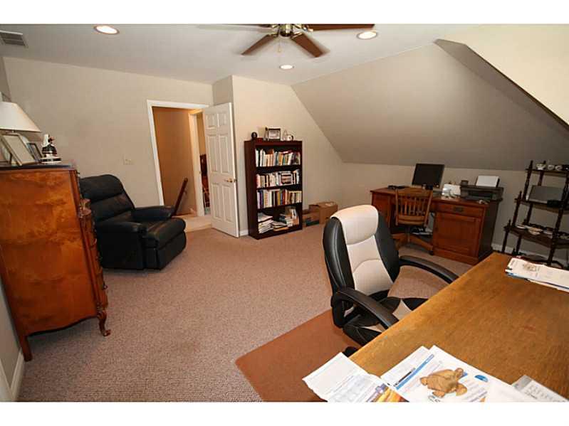 893 Rocky Ford Road Columbus, IN 47203 - Photo 15 of 24 Gallery Image 15