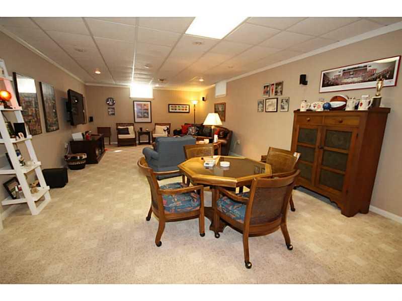 893 Rocky Ford Road Columbus, IN 47203 - Photo 21 of 24 Gallery Image 21