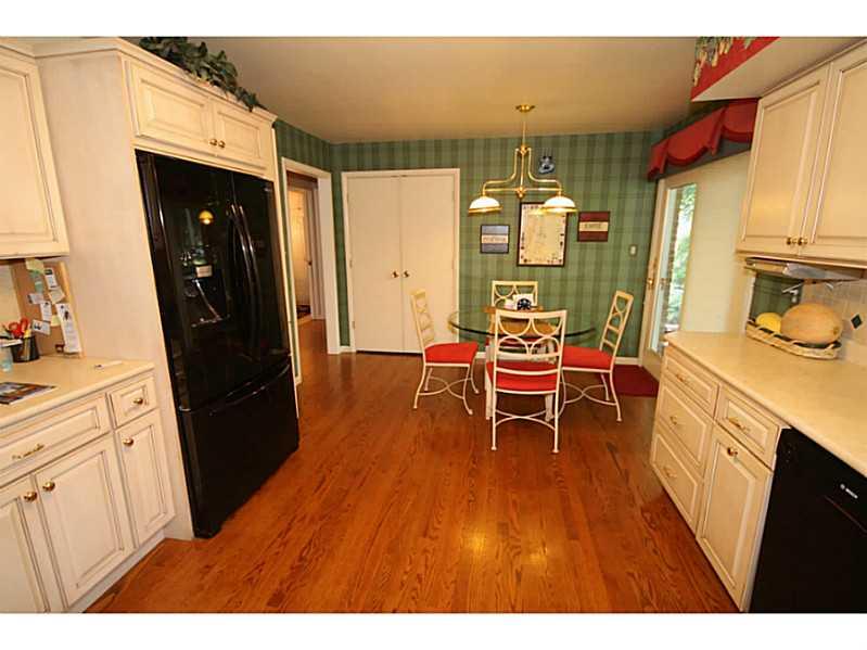 893 Rocky Ford Road Columbus, IN 47203 - Photo 8 of 24 Gallery Image 8