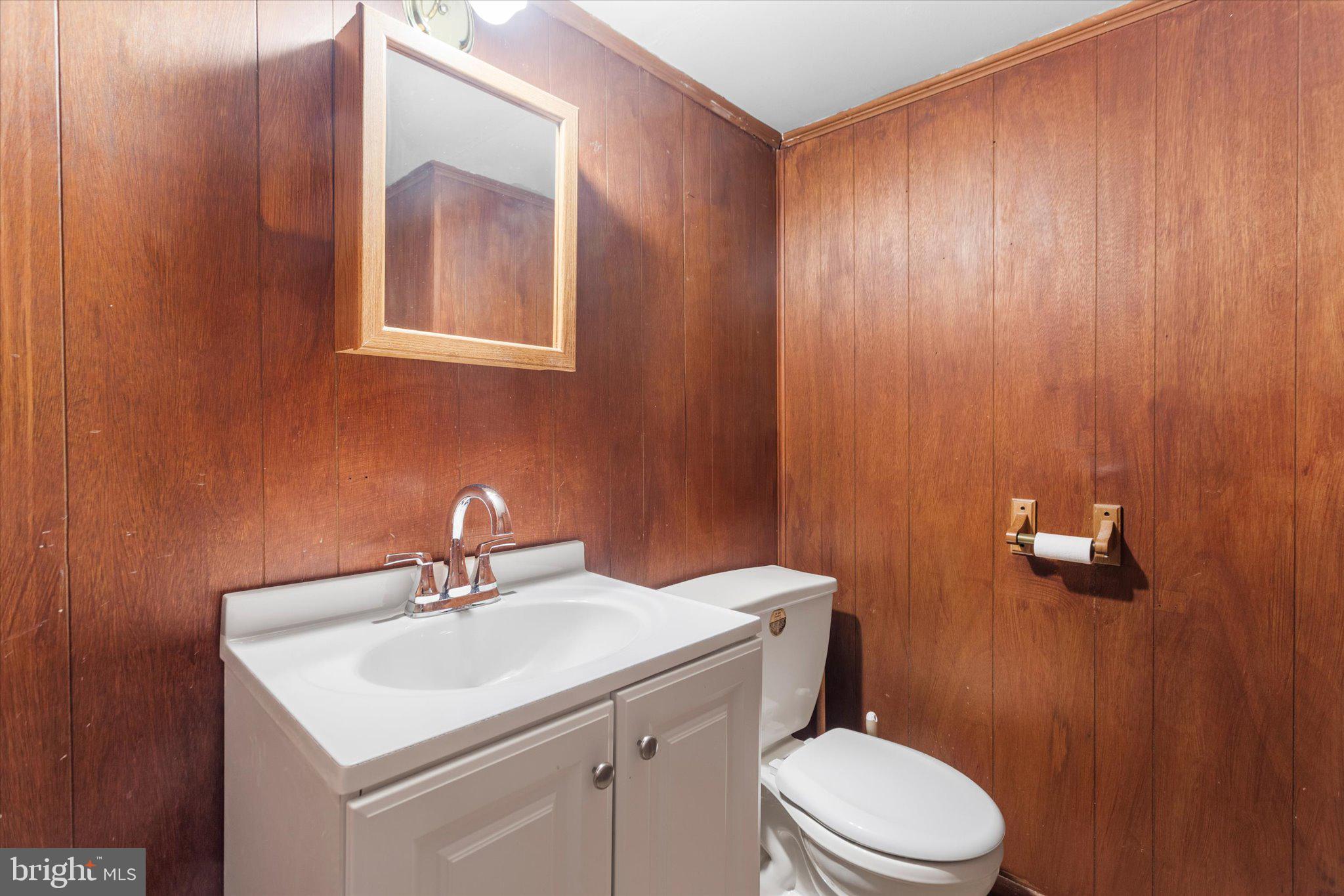 5677 Arnhem Road Baltimore, MD 21206 - Photo 21 of 28 Gallery Image 21