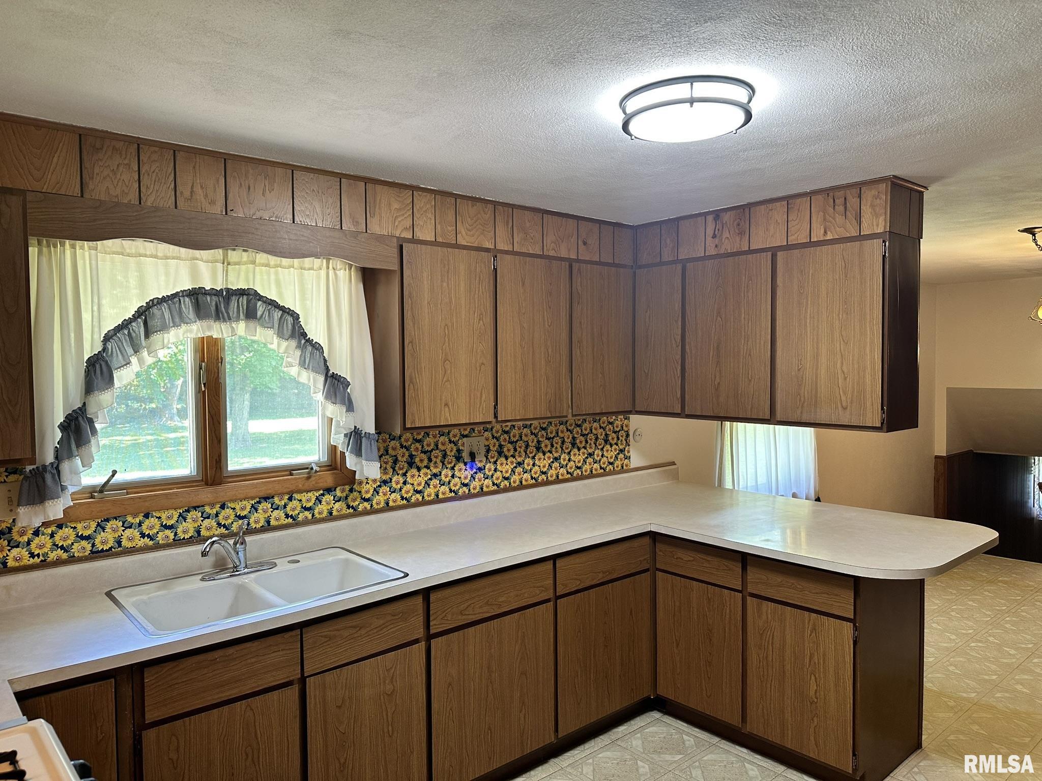 25247 North Boat Dock Road Canton, IL 61520 - Photo 20 of 56