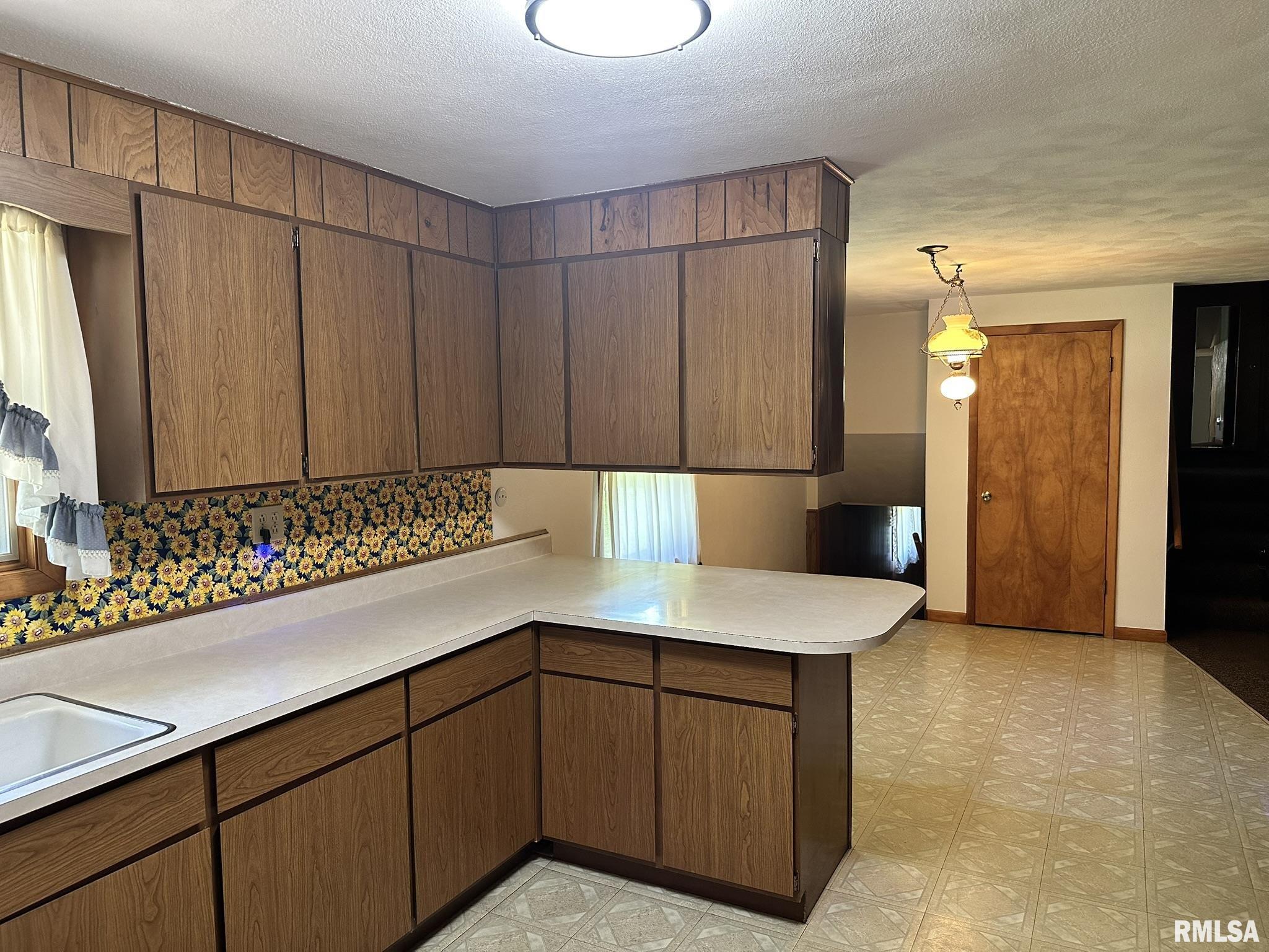 25247 North Boat Dock Road Canton, IL 61520 - Photo 21 of 56