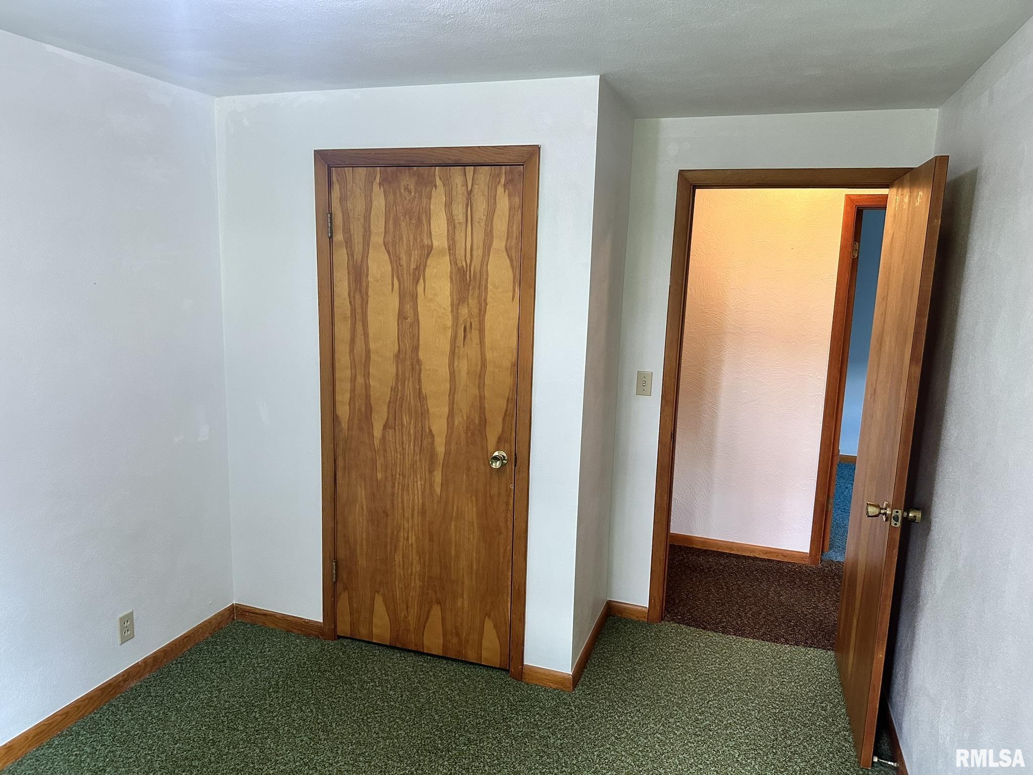 25247 North Boat Dock Road Canton, IL 61520 - Photo 34 of 56