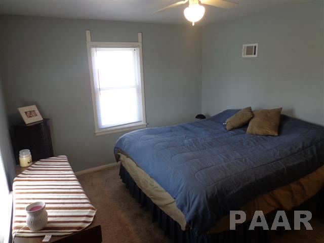 244 Park Road Creve Coeur, IL 61610 - Photo 12 of 17 Gallery Image 12
