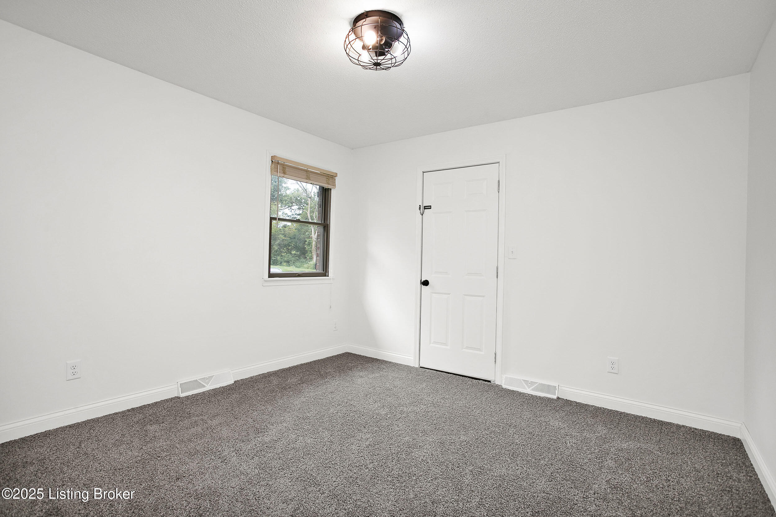 4123 Rineyville Road Elizabethtown, KY 42701 - Photo 24 of 42 4123RineyvilleRd-25