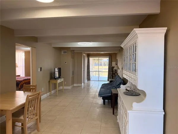 $175,000 | 1605 Club Circle, Unit 1605, Lakeshore, FL 33854