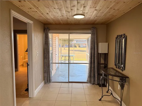 $175,000 | 1605 Club Circle, Unit 1605, Lakeshore, FL 33854