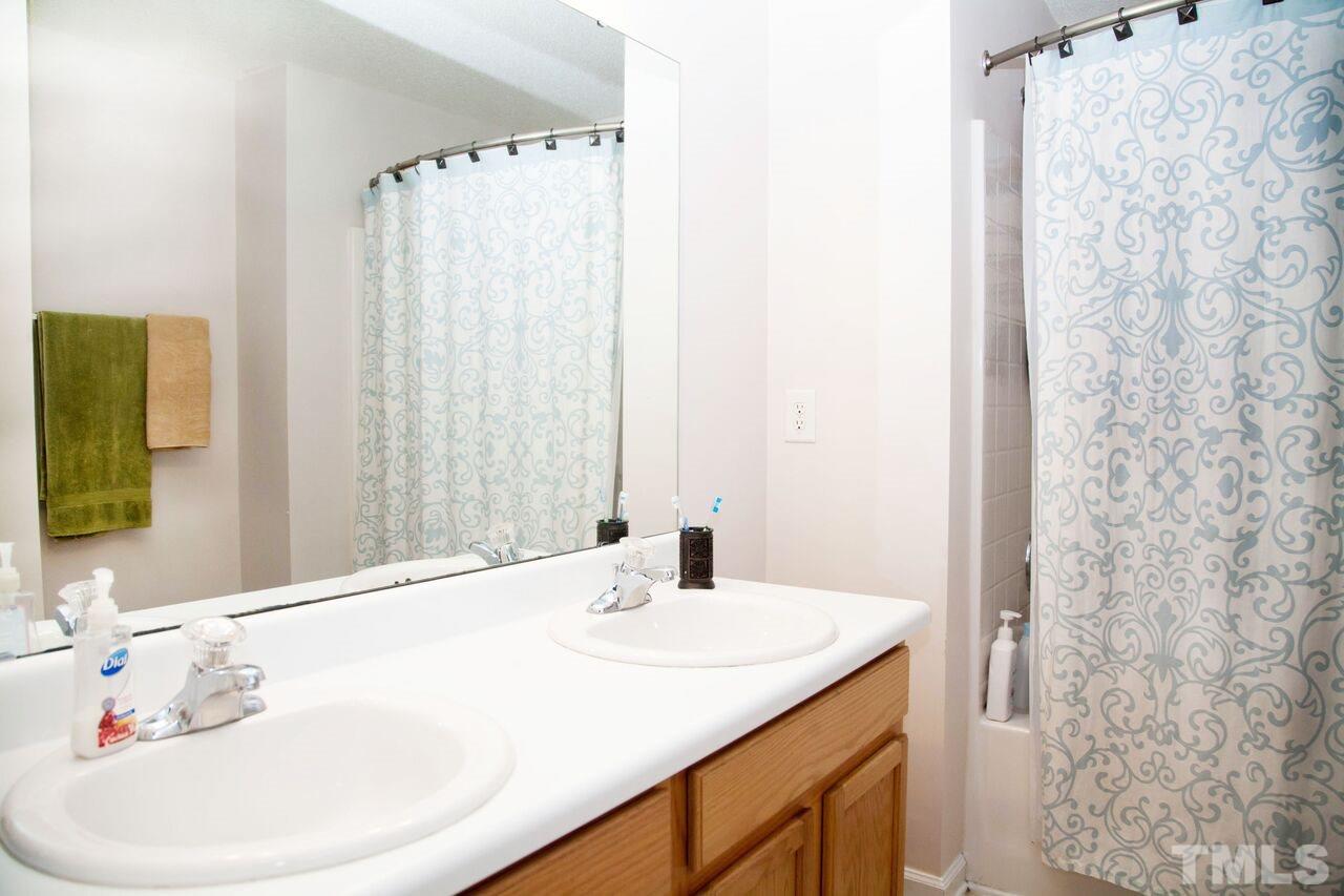 2876 Orchard Trace Way Raleigh, NC 27610 - Photo 16 of 24 Gallery Image 16