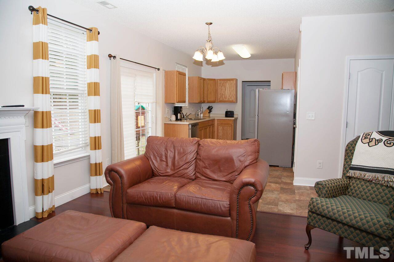 2876 Orchard Trace Way Raleigh, NC 27610 - Photo 9 of 24 Gallery Image 9
