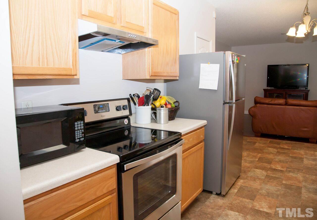2876 Orchard Trace Way Raleigh, NC 27610 - Photo 10 of 24 Gallery Image 10