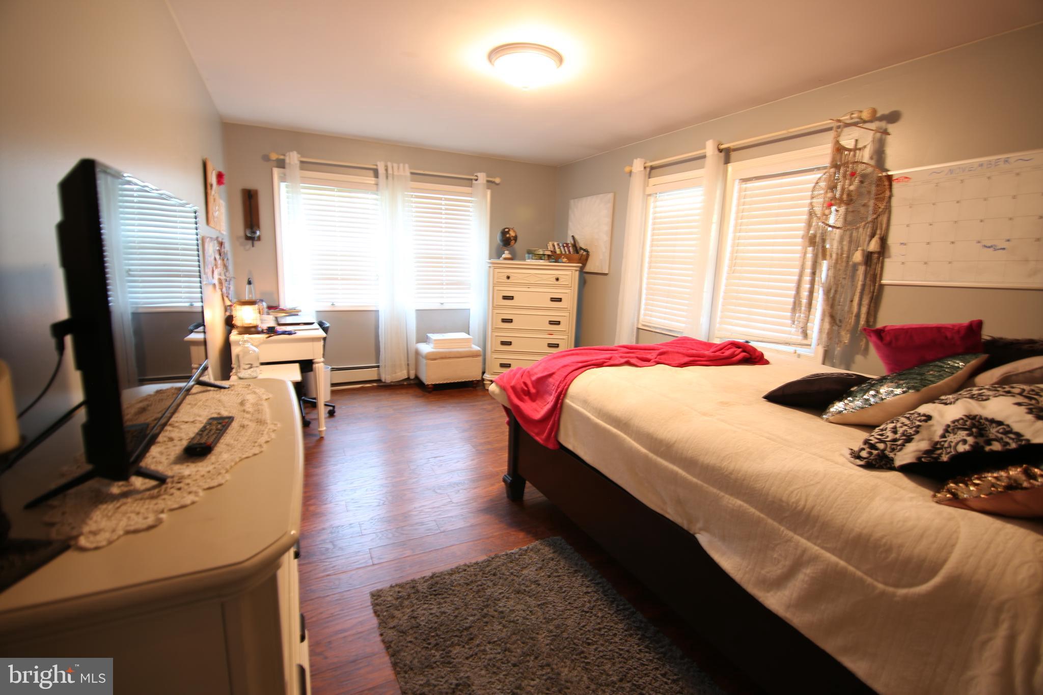 42 Rust Hill Road Levittown, PA 19056 - Photo 12 of 31