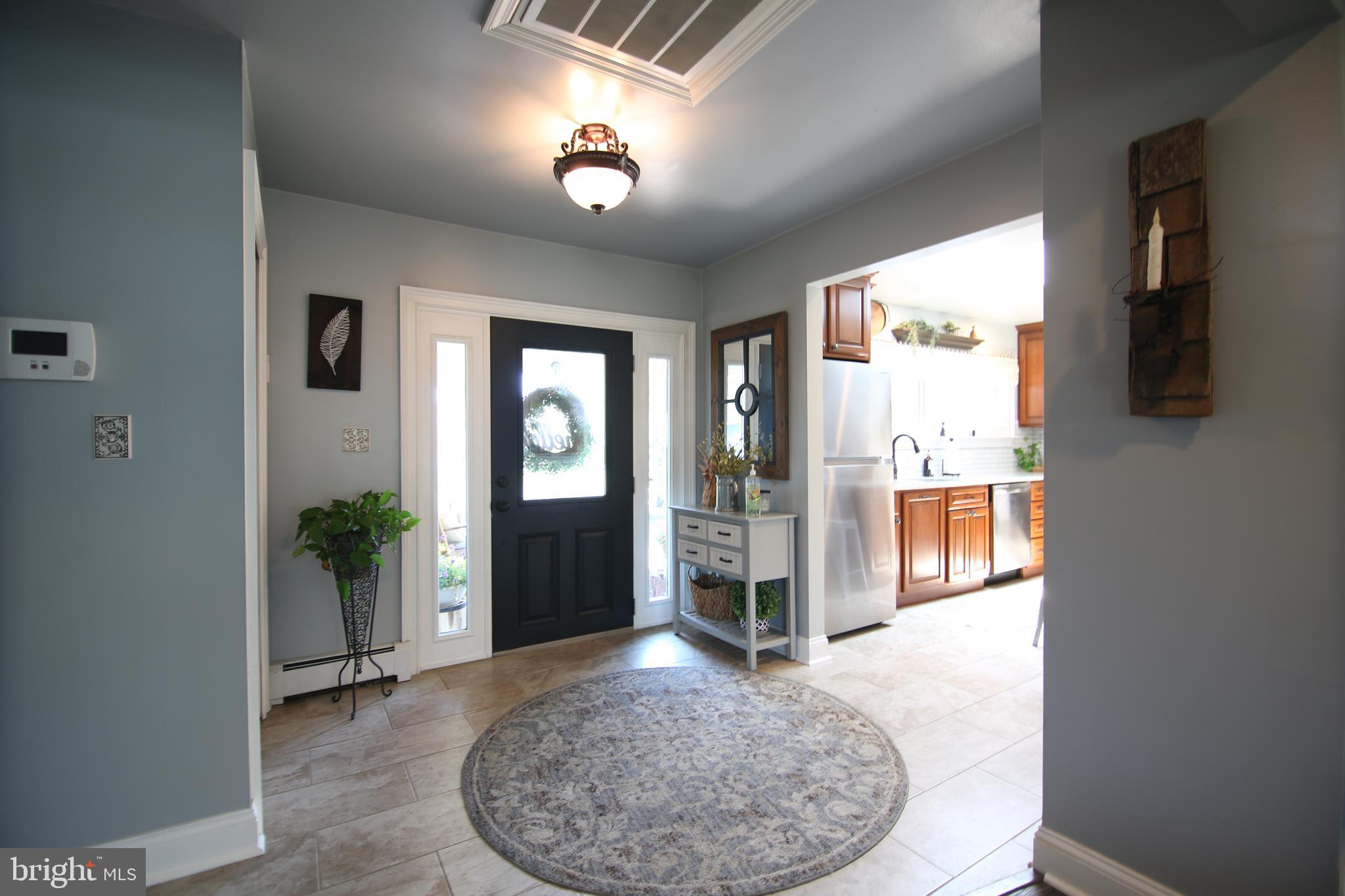 42 Rust Hill Road Levittown, PA 19056 - Photo 8 of 31