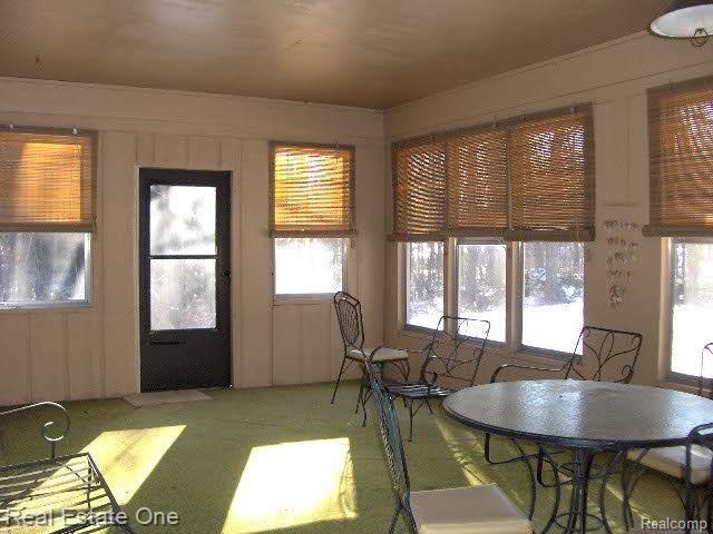 2972 Old Plank Road Milford, MI 48381 - Photo 16 of 19 Florida Room