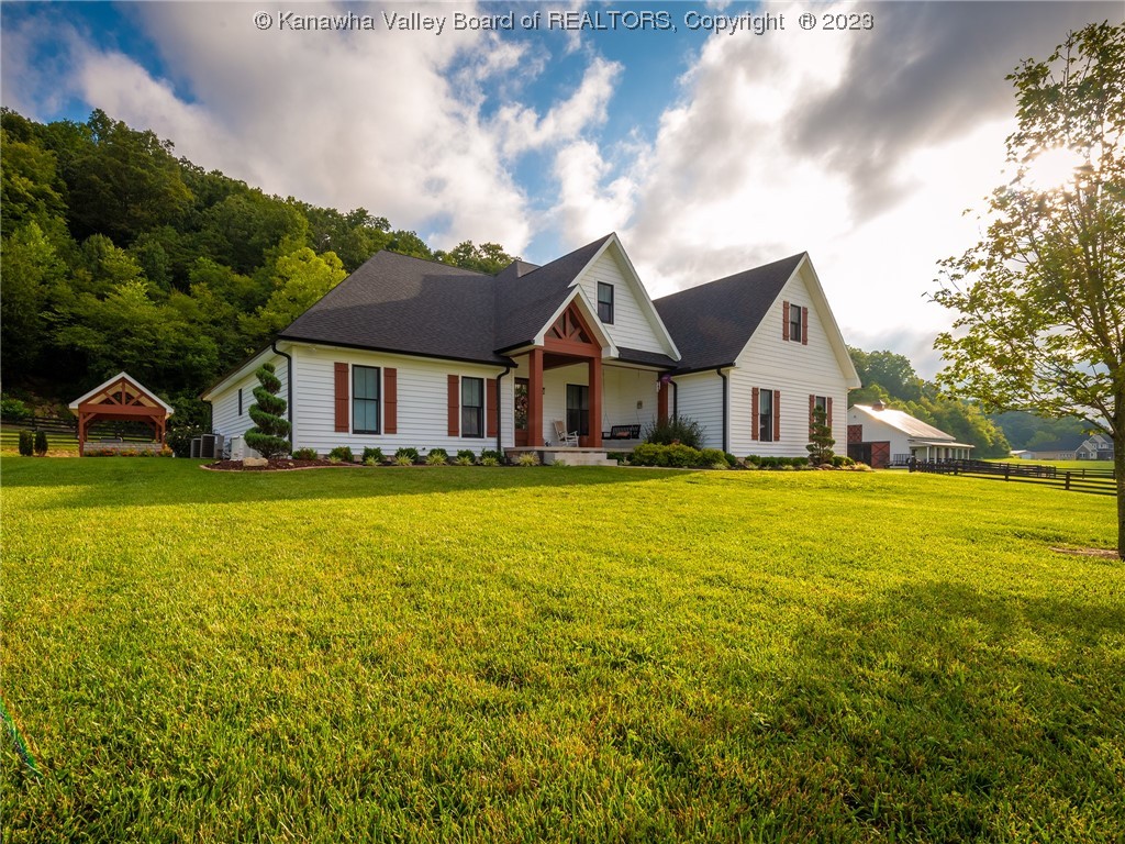 597 Prichard Road Ona, WV 25545 - Photo 3 of 31 Gallery Image 3