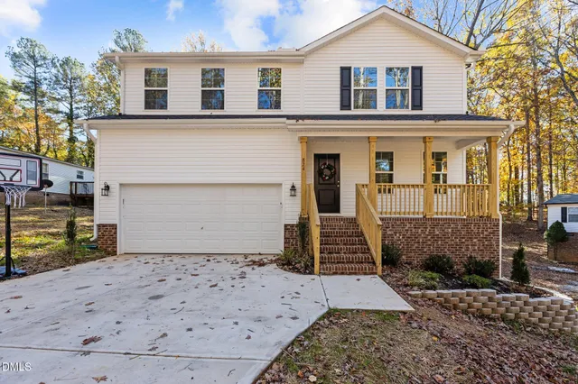 $520,000 | 824 Estes Lane, Holly Springs, NC 27540