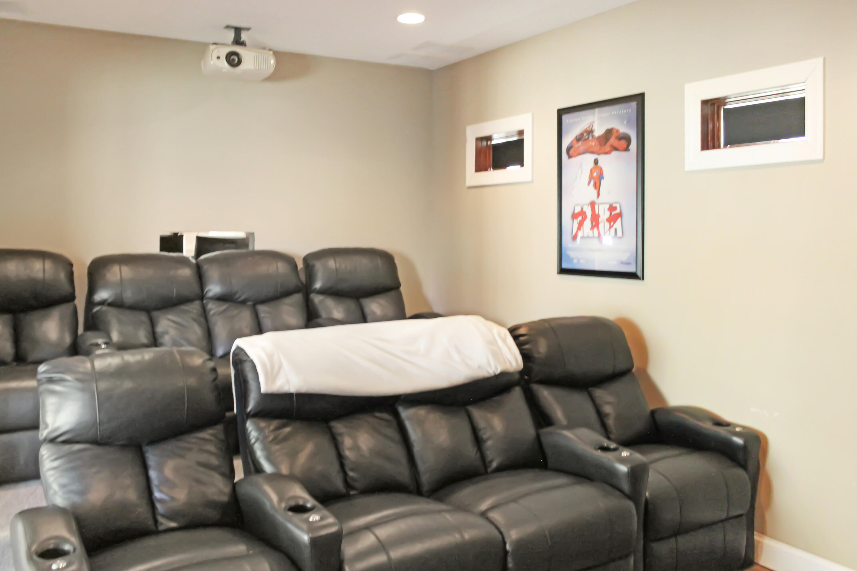 1115 Greendale Road Sheboygan, WI 53081 - Photo 20 of 49 Theater