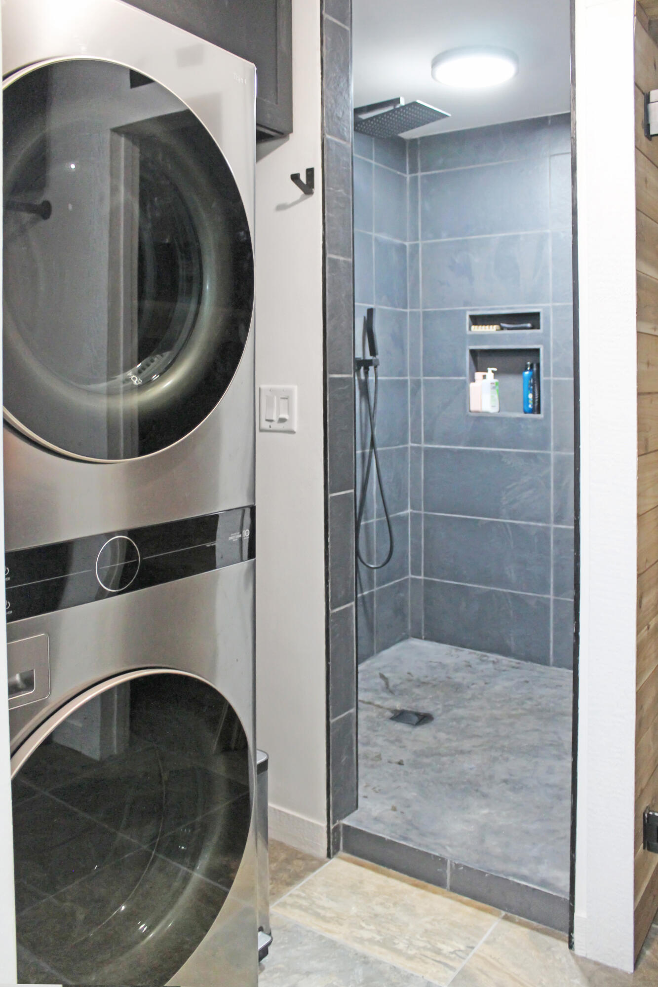 1115 Greendale Road Sheboygan, WI 53081 - Photo 41 of 49 Laundry and Shower