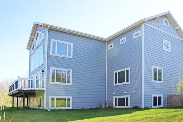 $925,000 | 1115 Greendale Road, Sheboygan, WI 53081