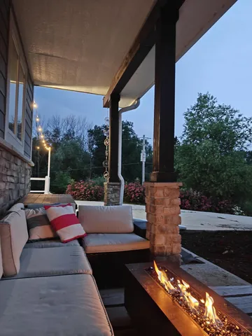 $975,000 | 1115 Greendale Road, Sheboygan, WI 53081