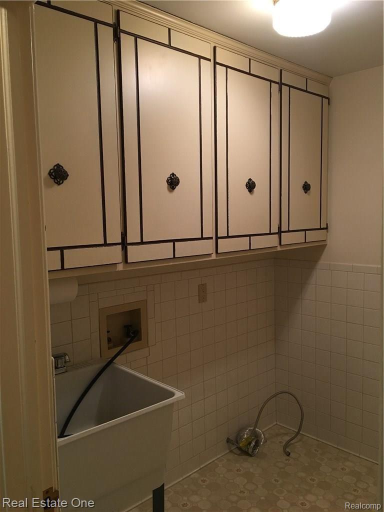 7319 South Beyer Road Frankenmuth, MI 48734 - Photo 56 of 84 Laundry Room 2.JPG