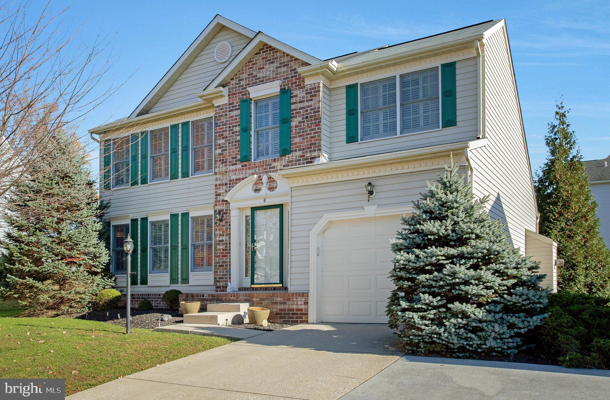 5 Trumpet Court Nottingham, MD 21236 - Photo 2 of 46