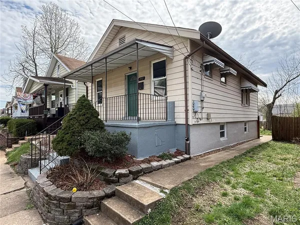 $114,900 | 3932 Schiller Place, St. Louis, MO 63116